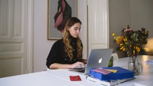 Image d'un étudiant qui se prépare au baccalauréat.